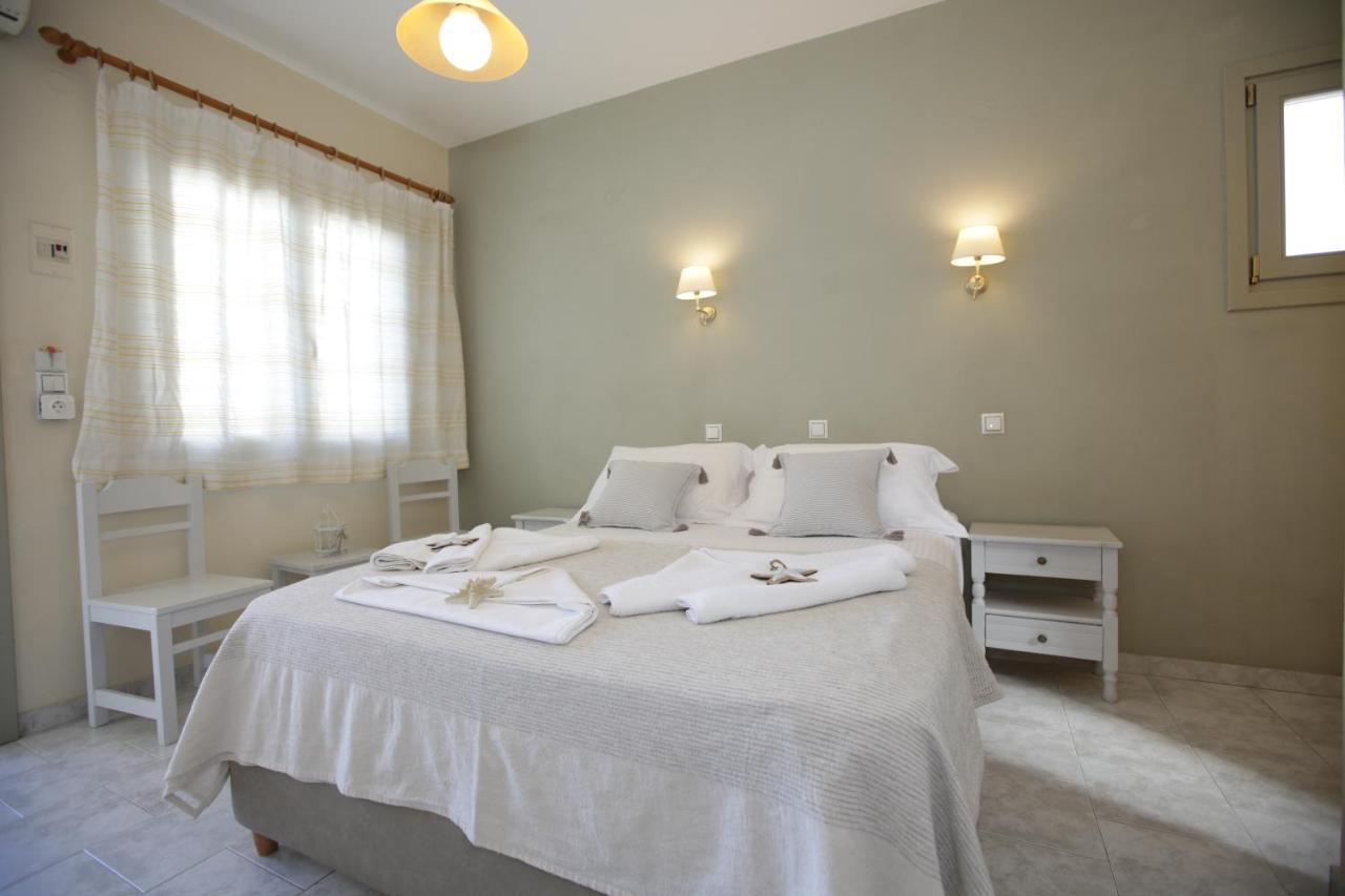 Alexandra'S Rooms Parikia  Bagian luar foto