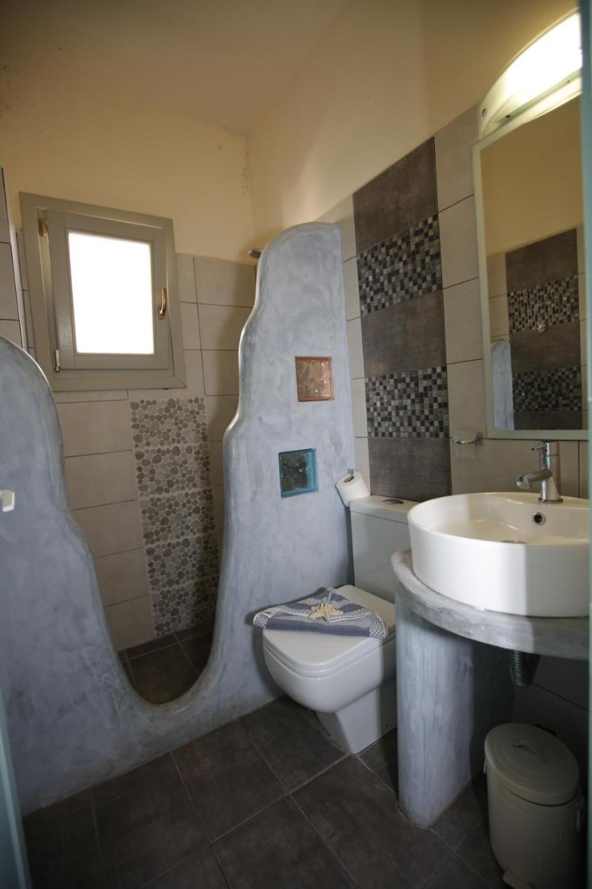Alexandra'S Rooms Parikia  Bagian luar foto