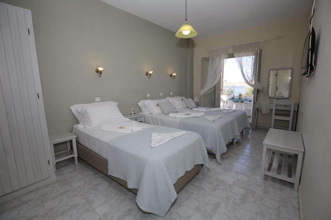 Alexandra'S Rooms Parikia  Bagian luar foto